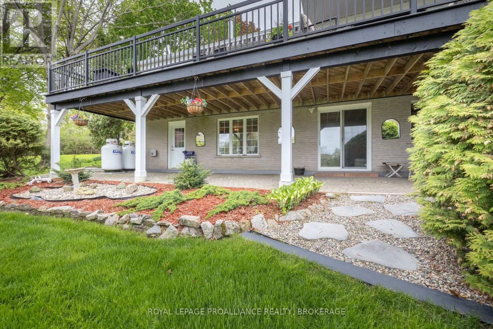 1682 SOUTH BOULEVARD Image 33