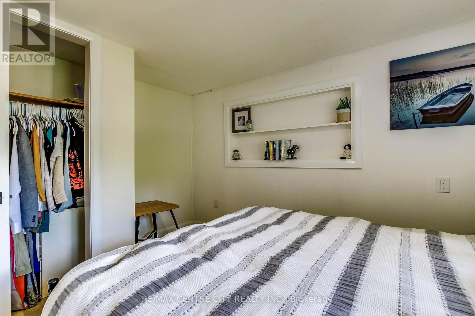 37388 LAKE LINE Image 18