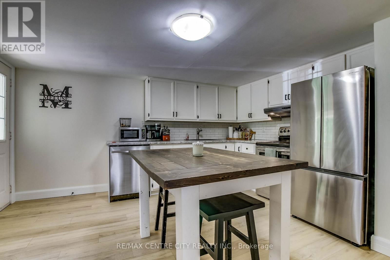 37388 LAKE LINE Image 9
