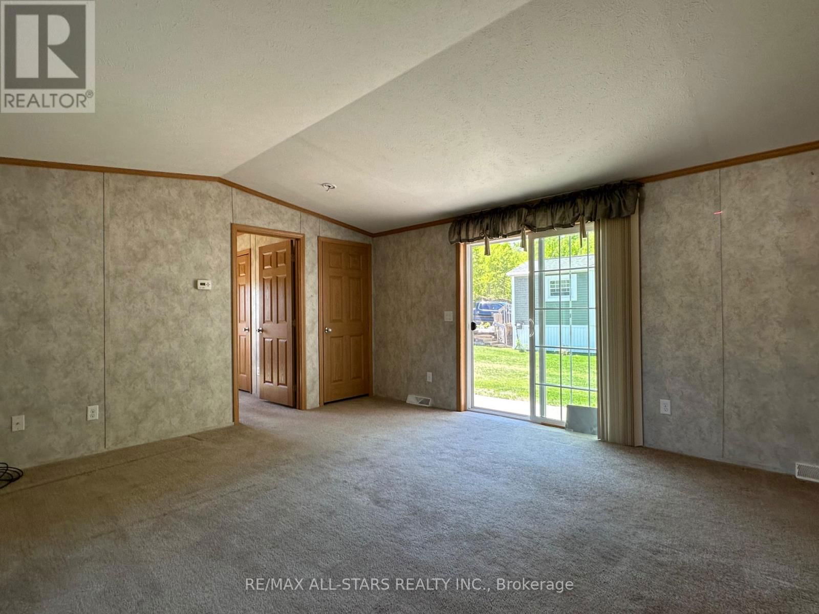 RACOON ROAD Image 28