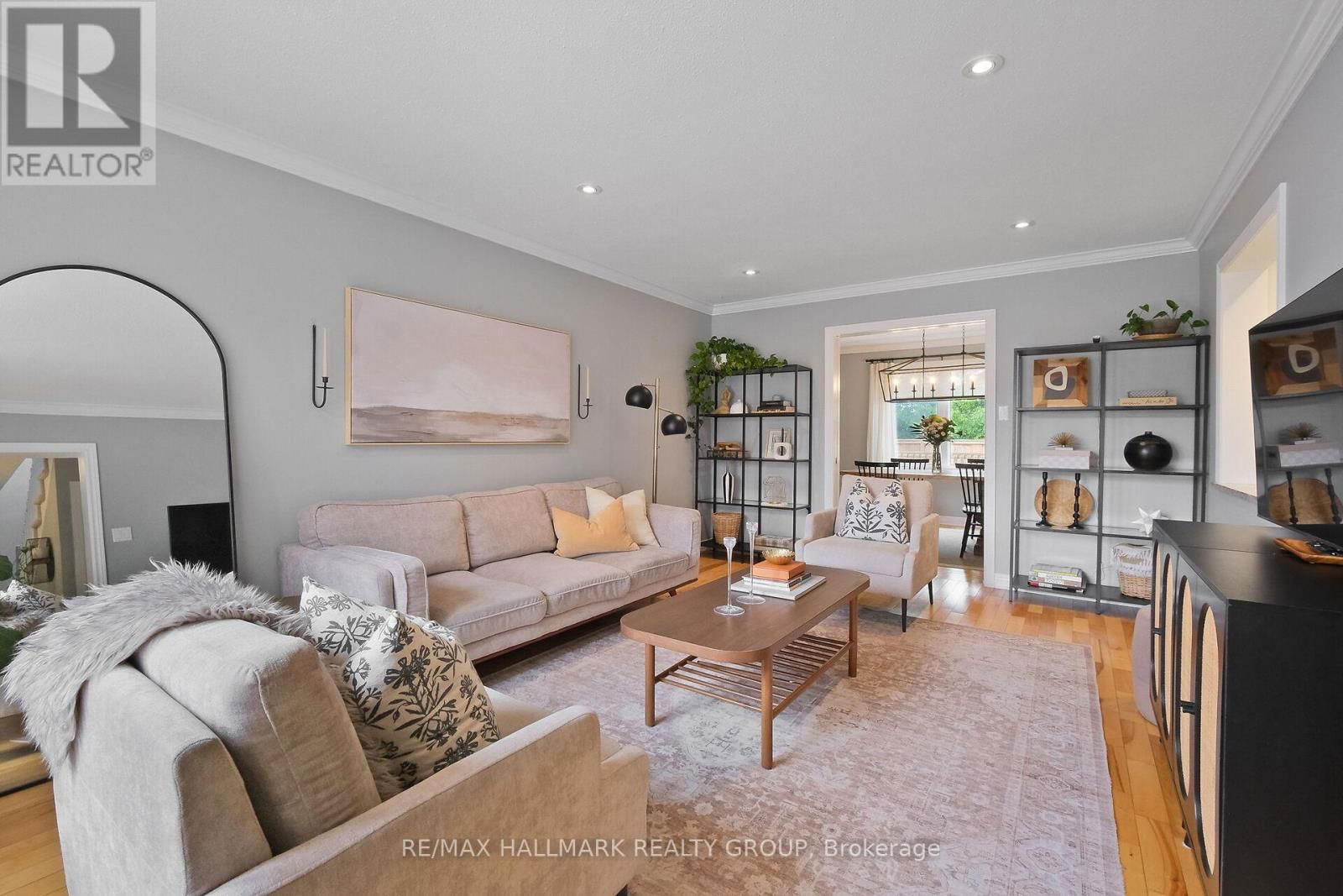 35 WILLOW GLEN DRIVE Image 4