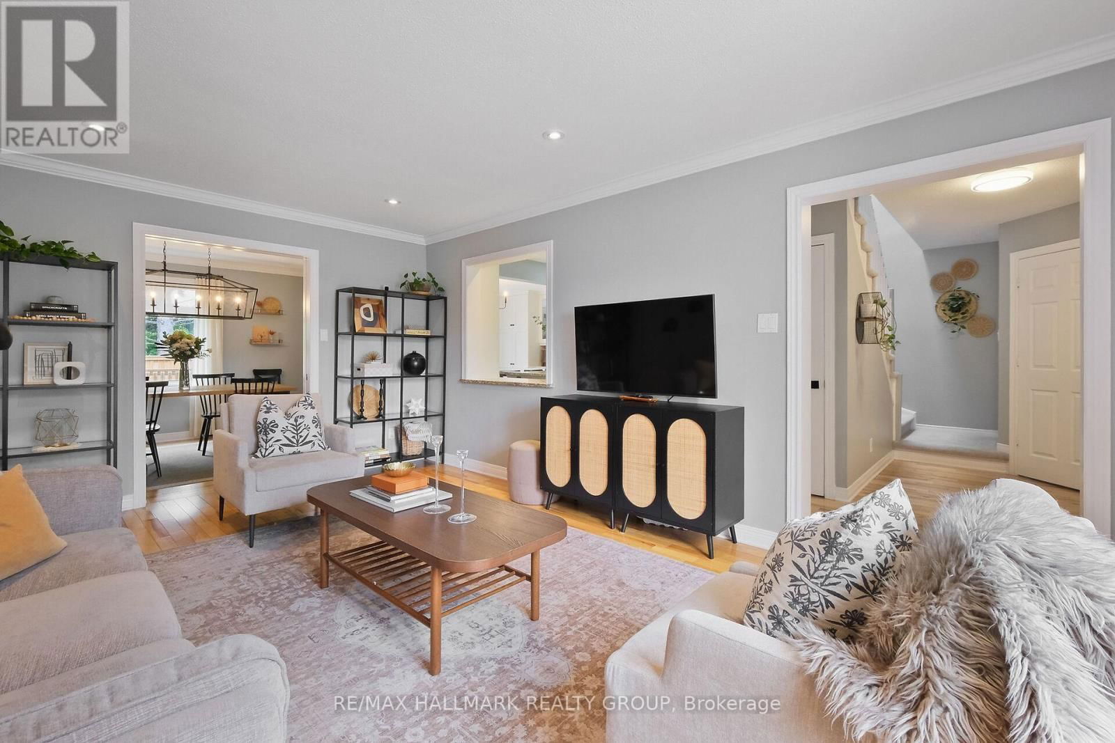 35 WILLOW GLEN DRIVE Image 5