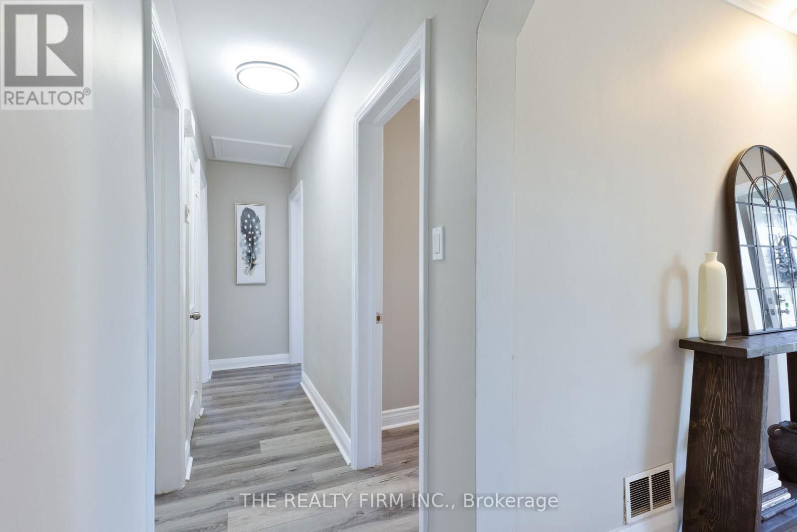 227 VANCOUVER STREET Image 17