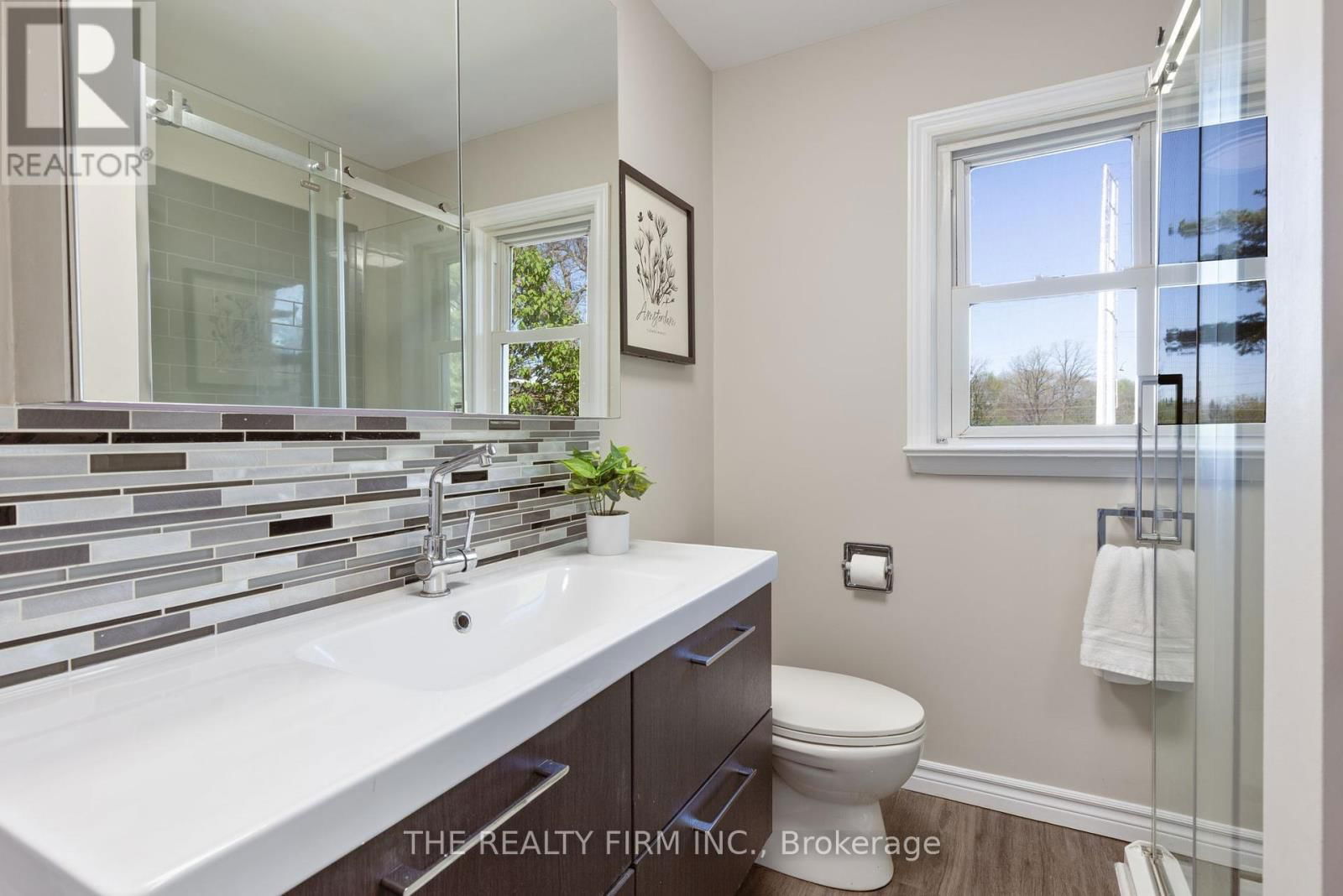 227 VANCOUVER STREET Image 18