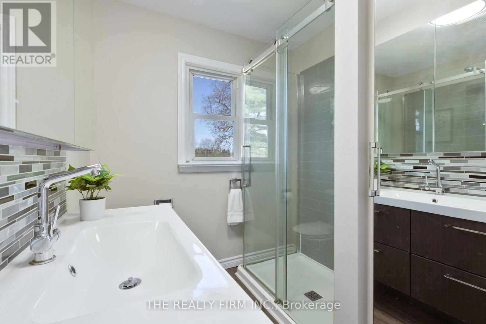 227 VANCOUVER STREET Image 19