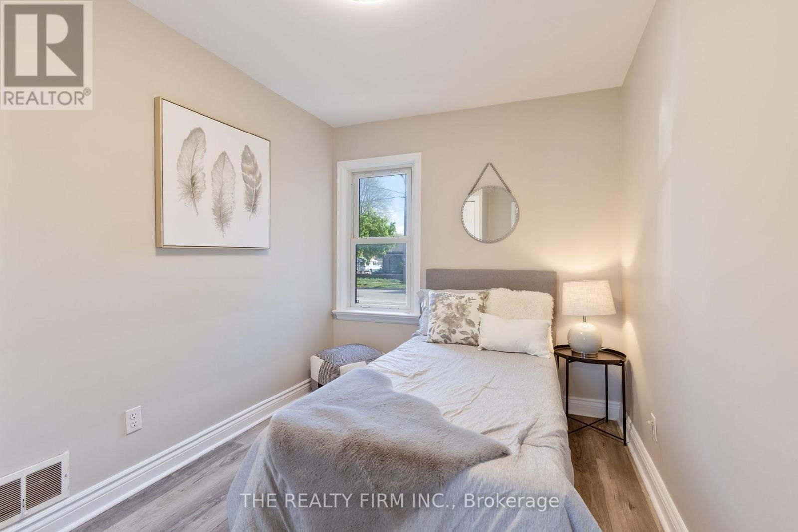 227 VANCOUVER STREET Image 20