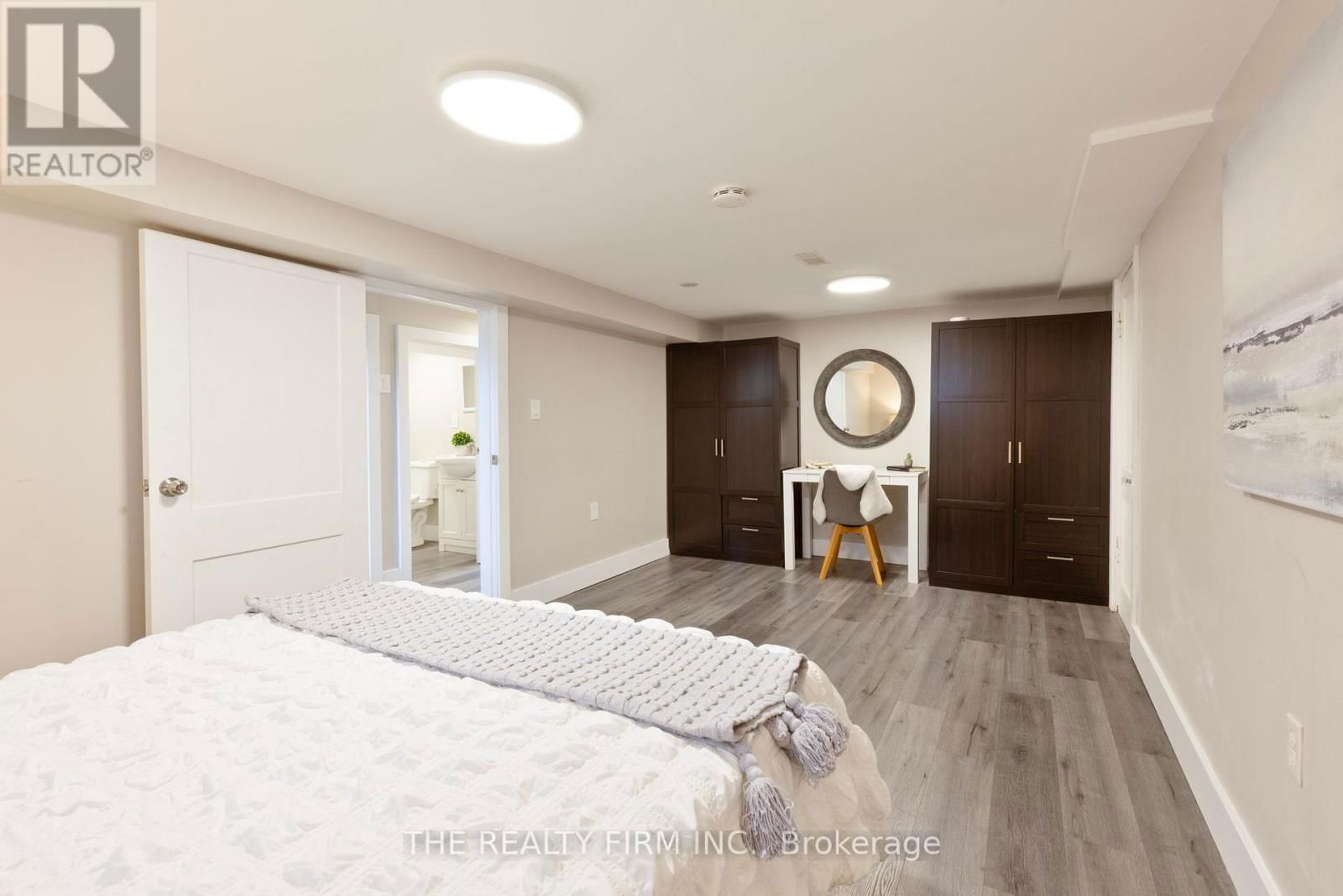 227 VANCOUVER STREET Image 29