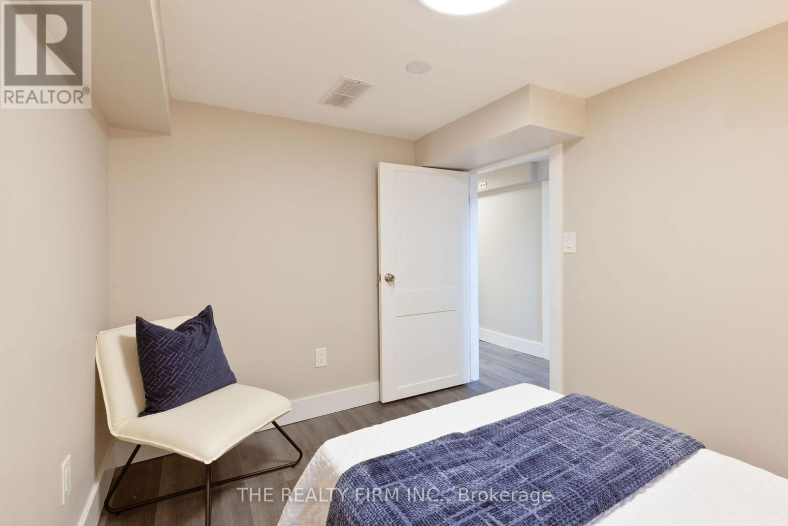 227 VANCOUVER STREET Image 31
