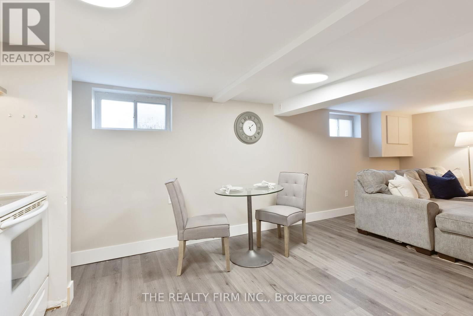 227 VANCOUVER STREET Image 35