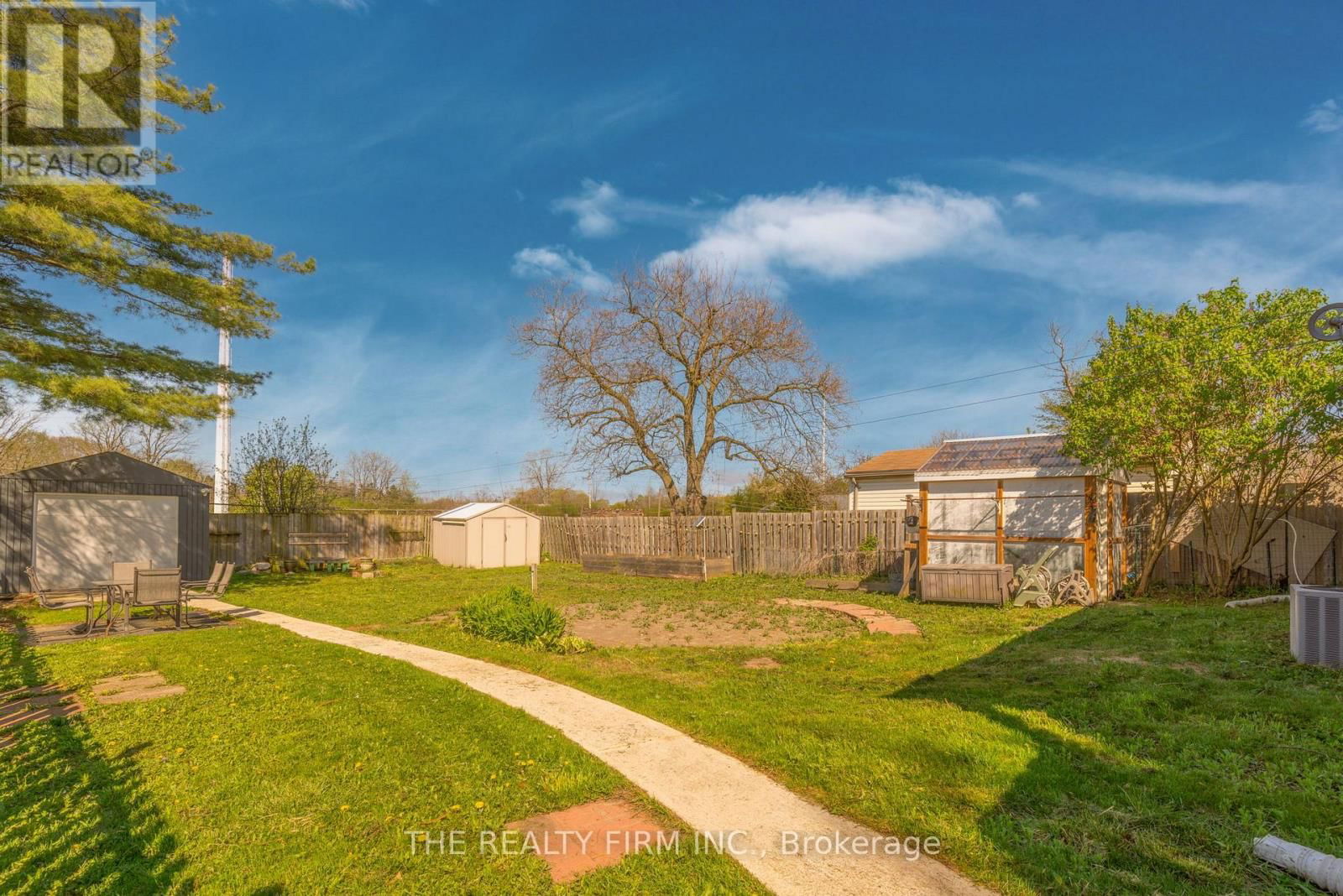 227 VANCOUVER STREET Image 41
