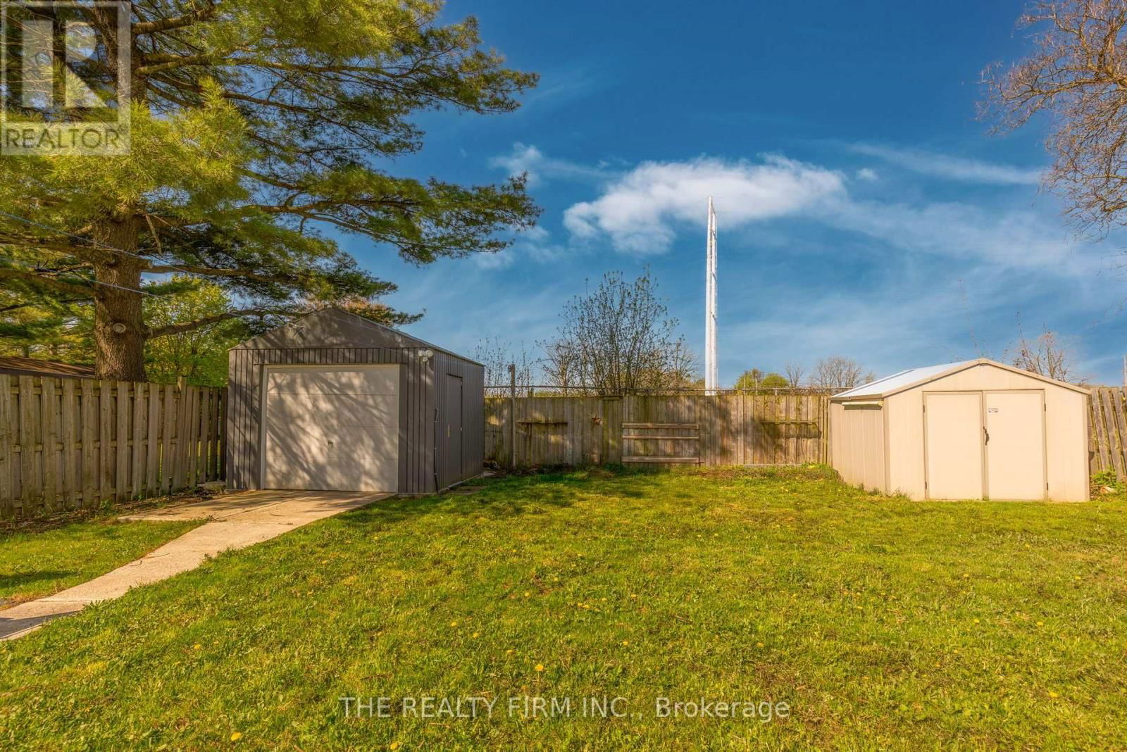 227 VANCOUVER STREET Image 42