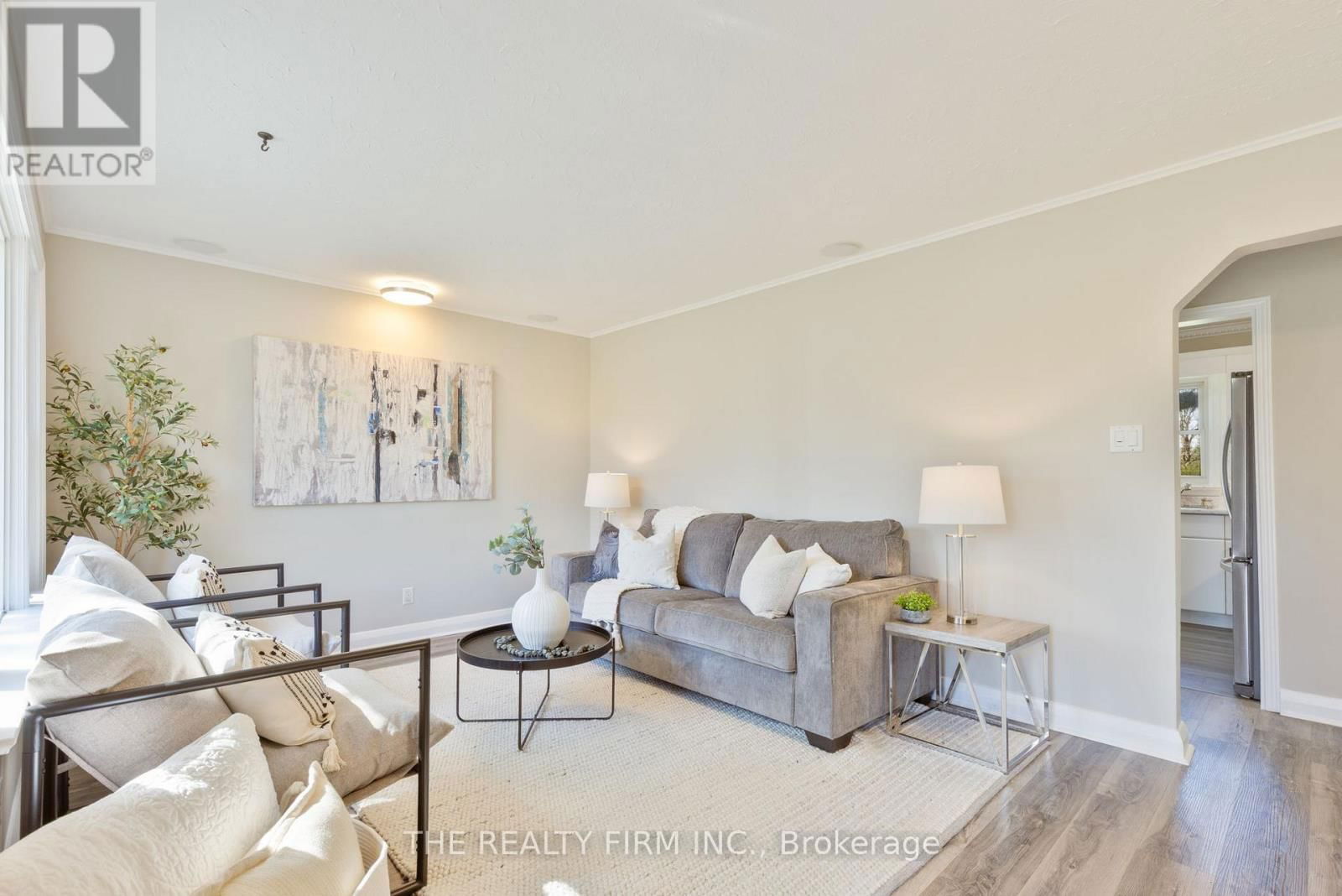 227 VANCOUVER STREET Image 8