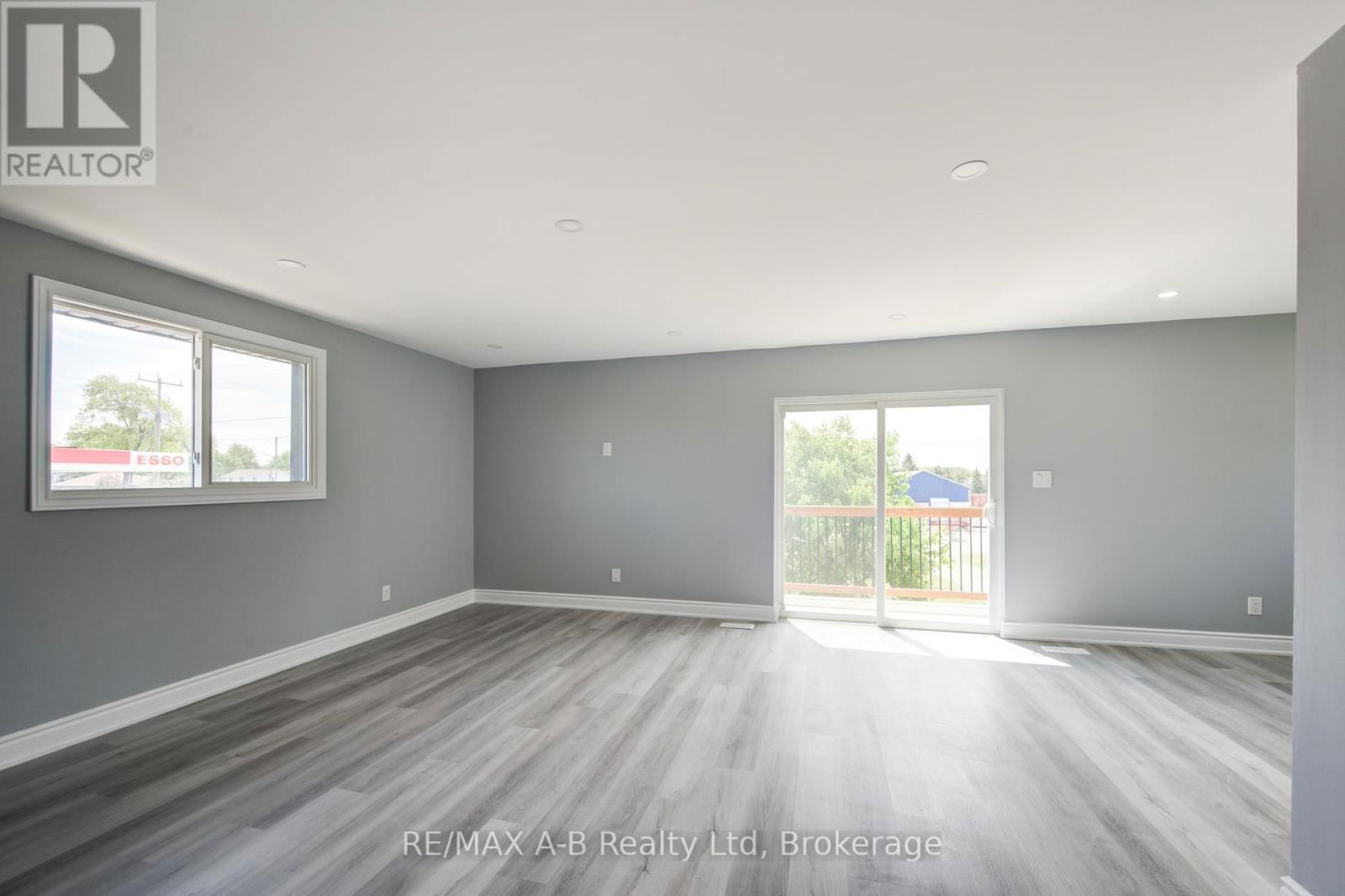 2274 34 LINE Image 7