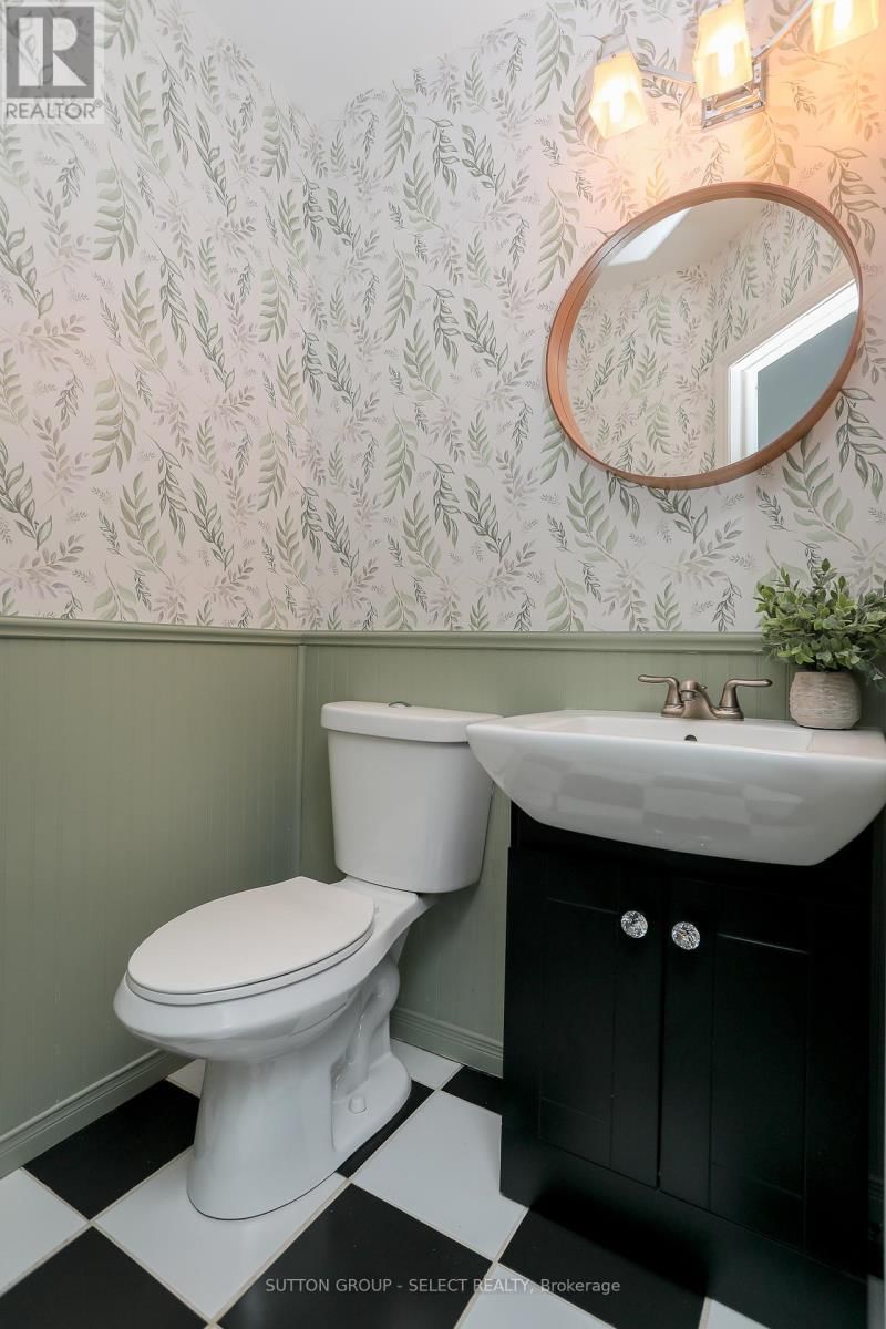481 ENGLISH STREET Image 12
