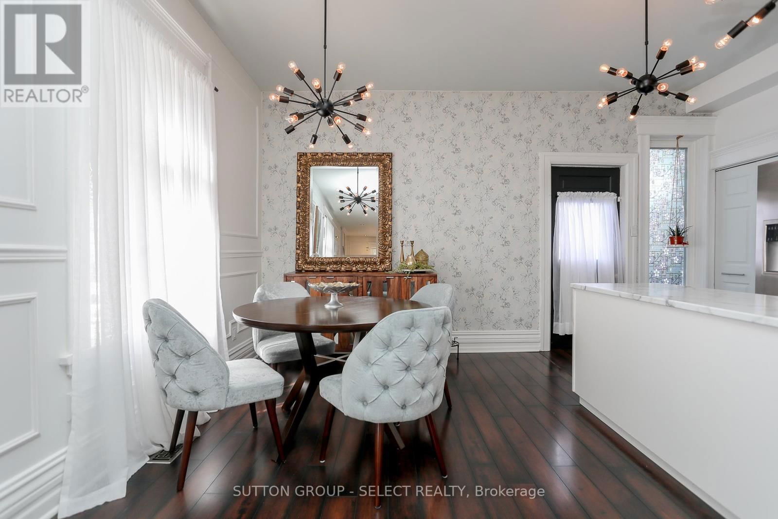 481 ENGLISH STREET Image 13