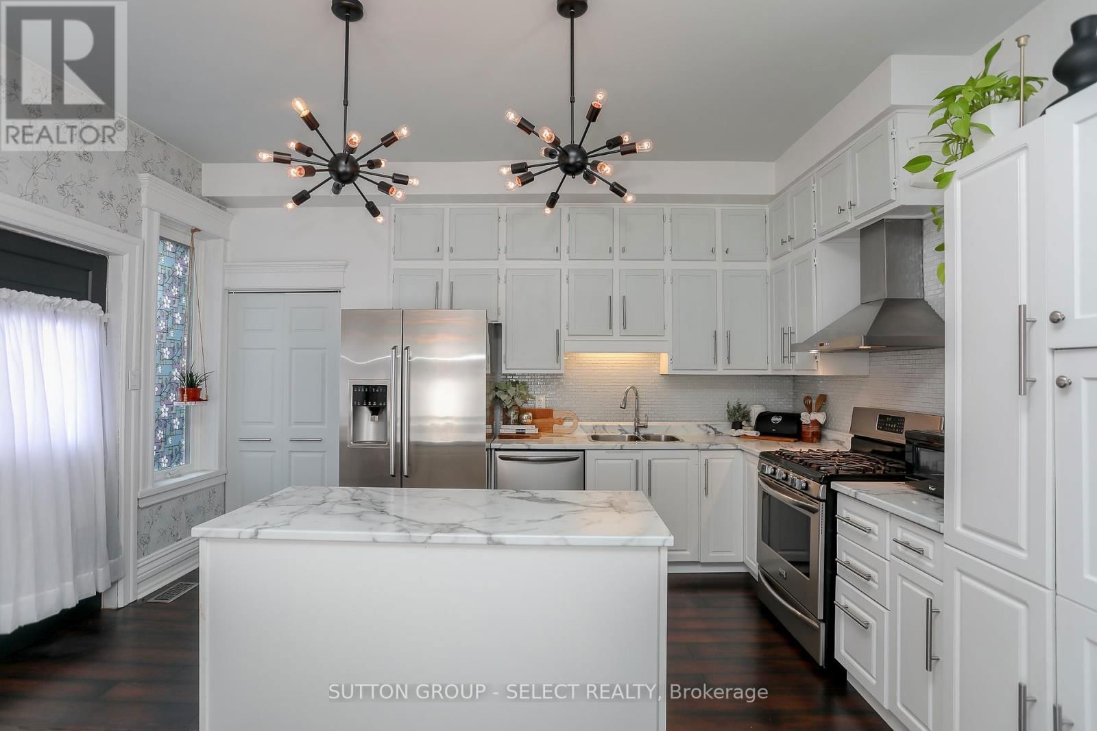 481 ENGLISH STREET Image 16