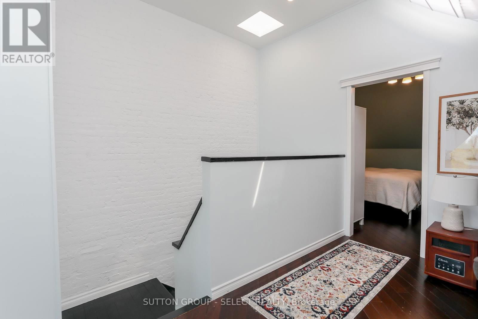 481 ENGLISH STREET Image 30