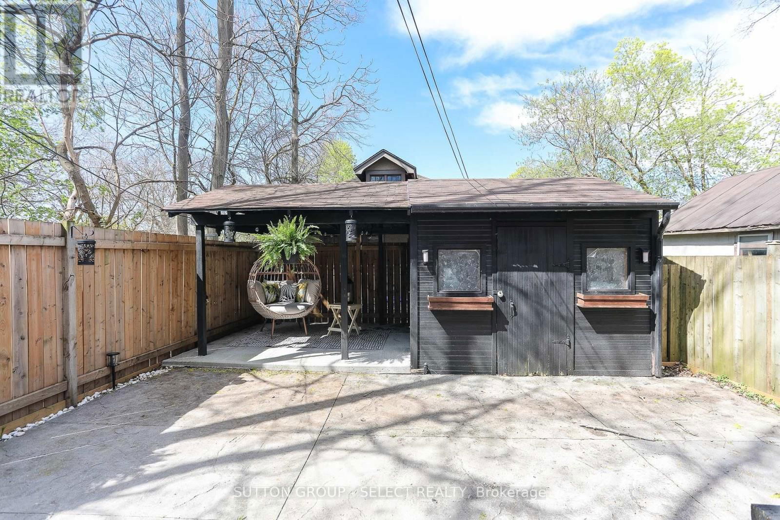 481 ENGLISH STREET Image 44
