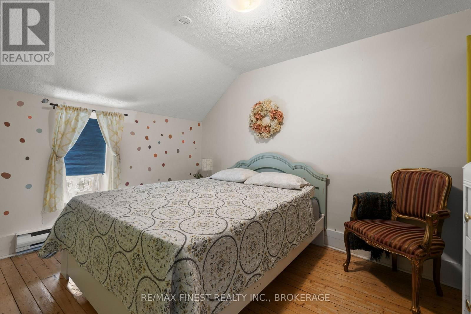 7 MARKLAND STREET Image 13