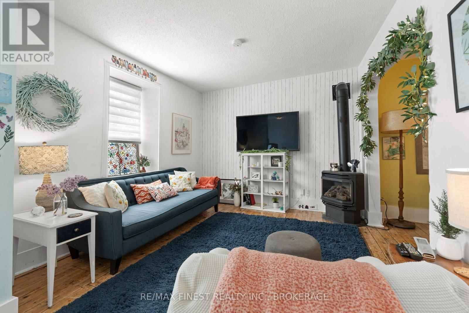 7 MARKLAND STREET Image 7