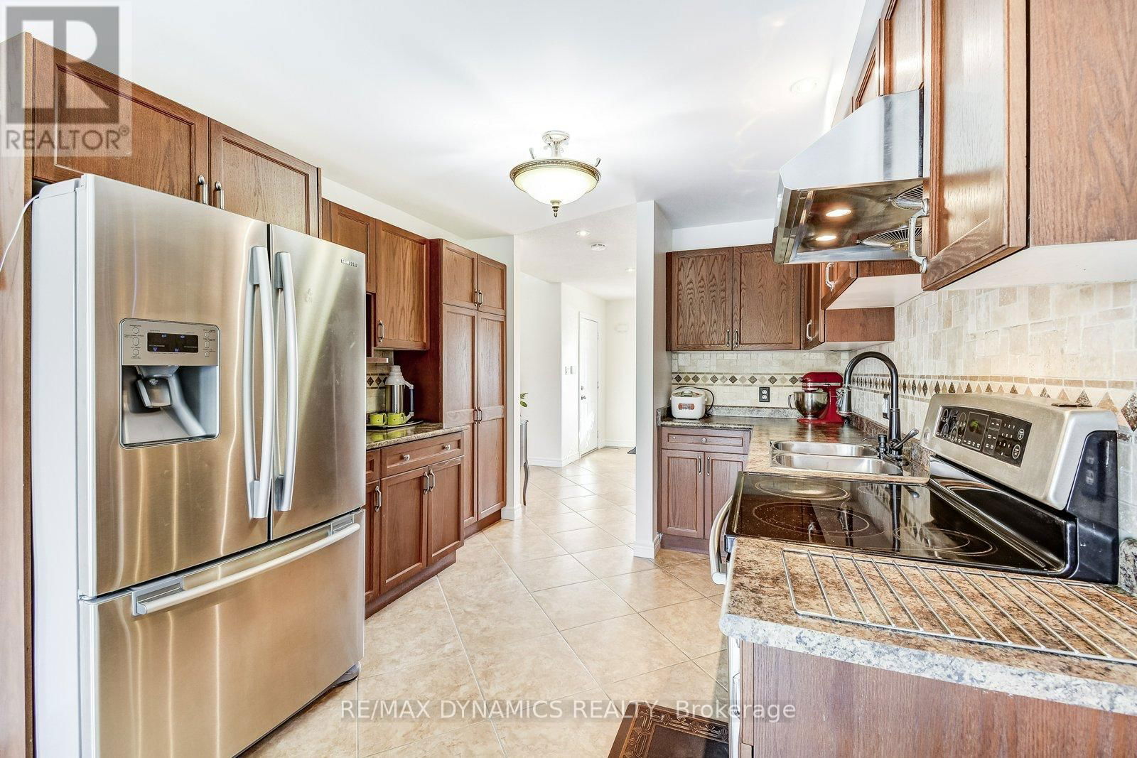 125 ASSISI STREET Image 13