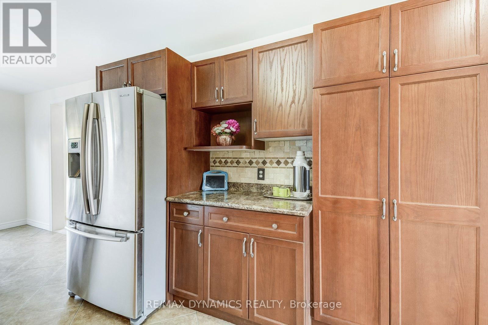 125 ASSISI STREET Image 15