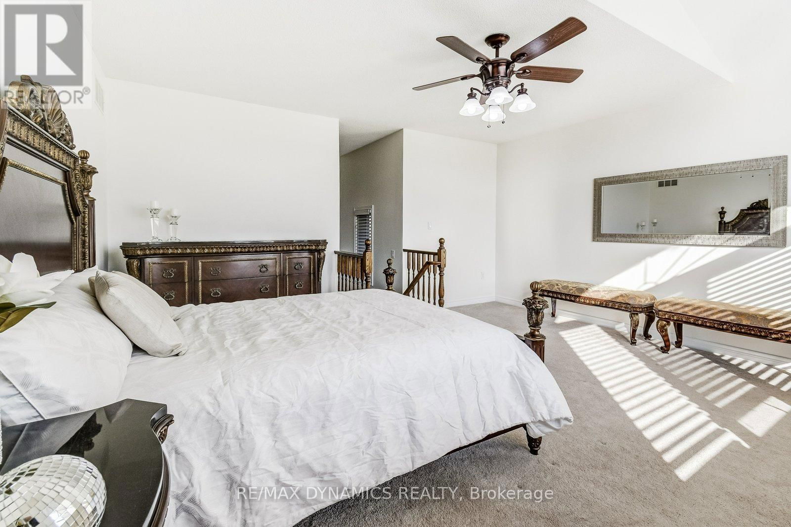 125 ASSISI STREET Image 18