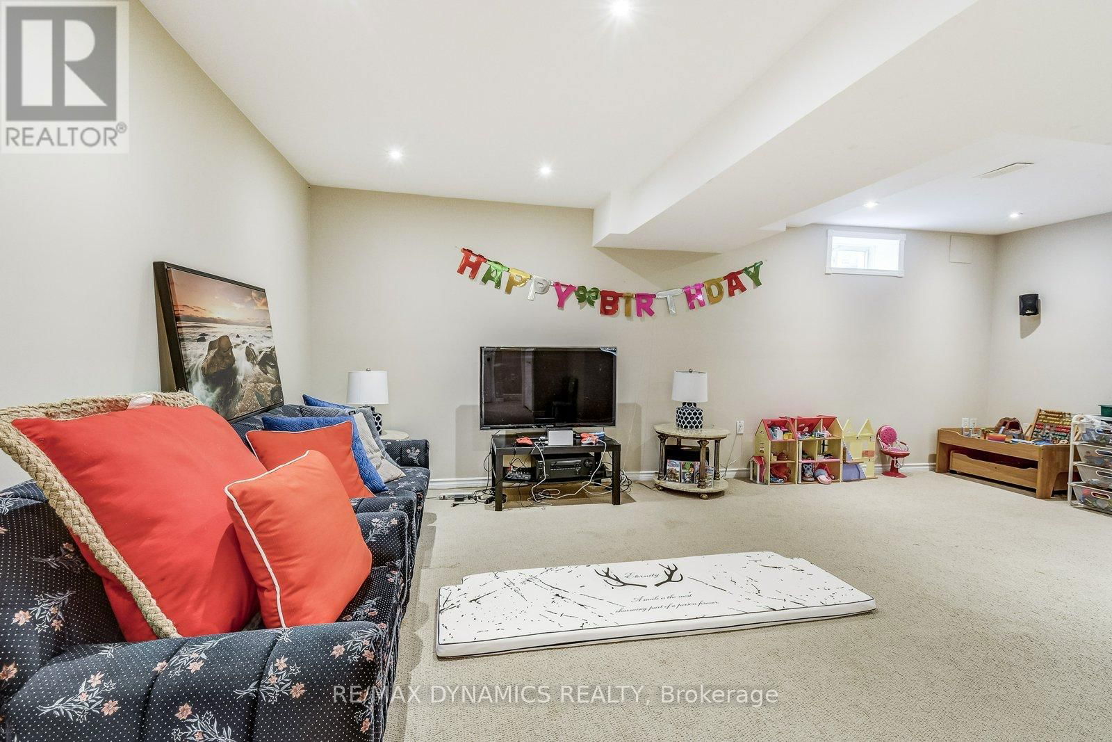 125 ASSISI STREET Image 22