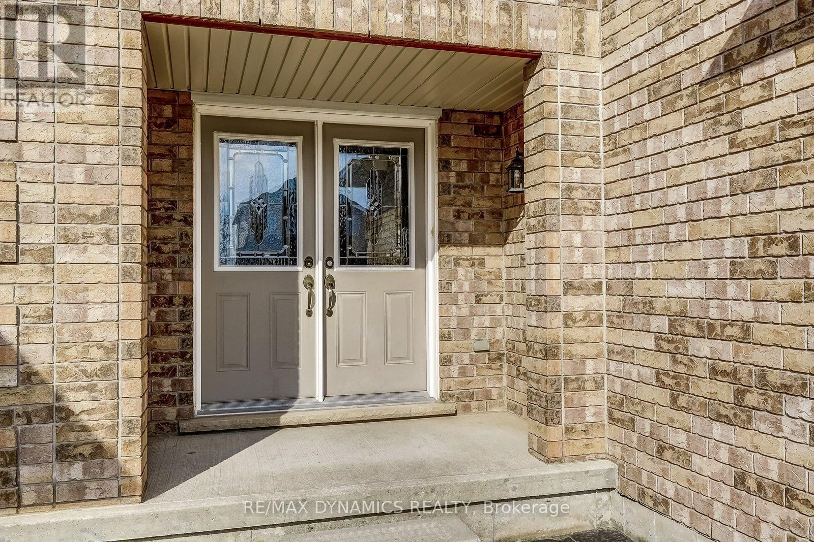 125 ASSISI STREET Image 30