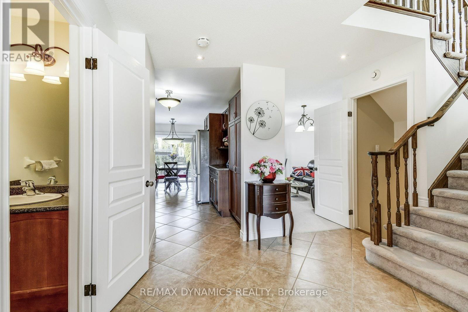125 ASSISI STREET Image 31