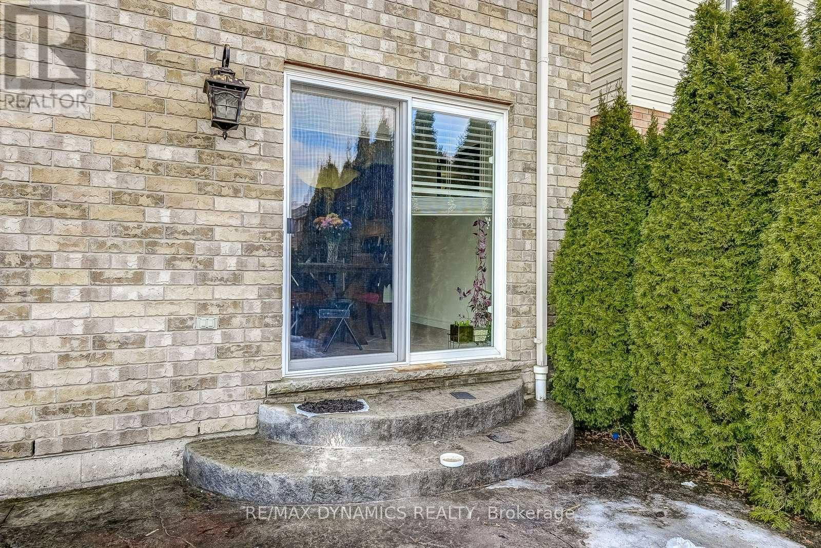 125 ASSISI STREET Image 36