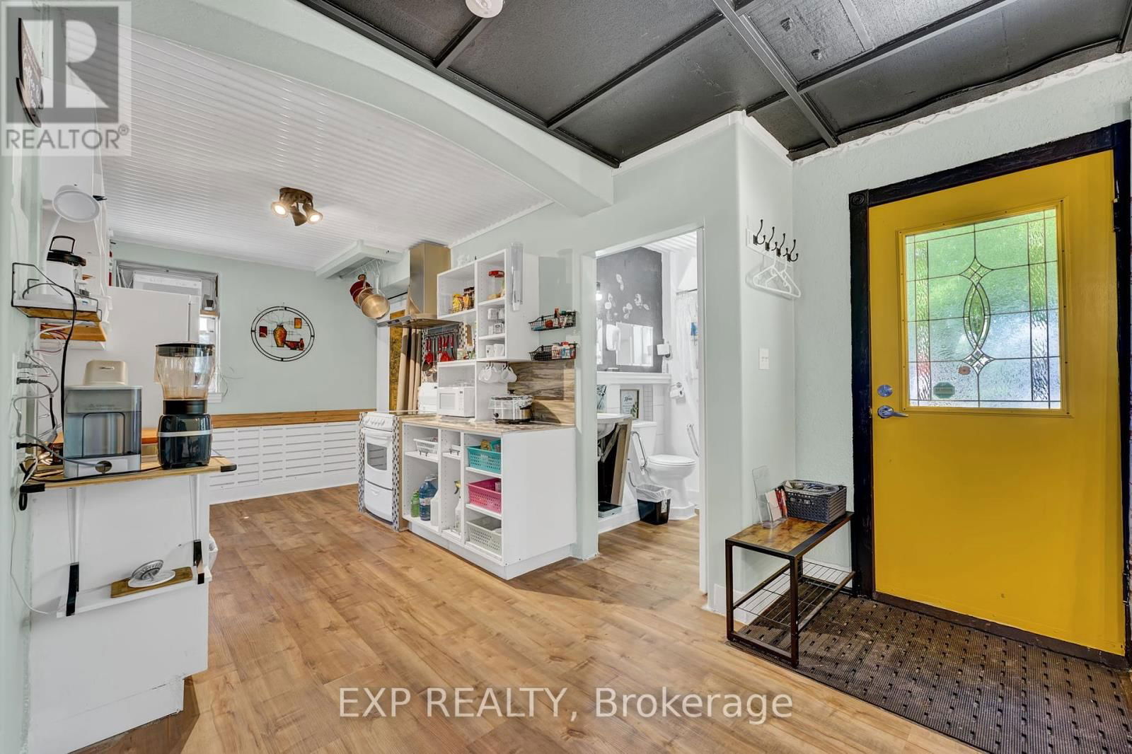 82 KEHL STREET Image 10