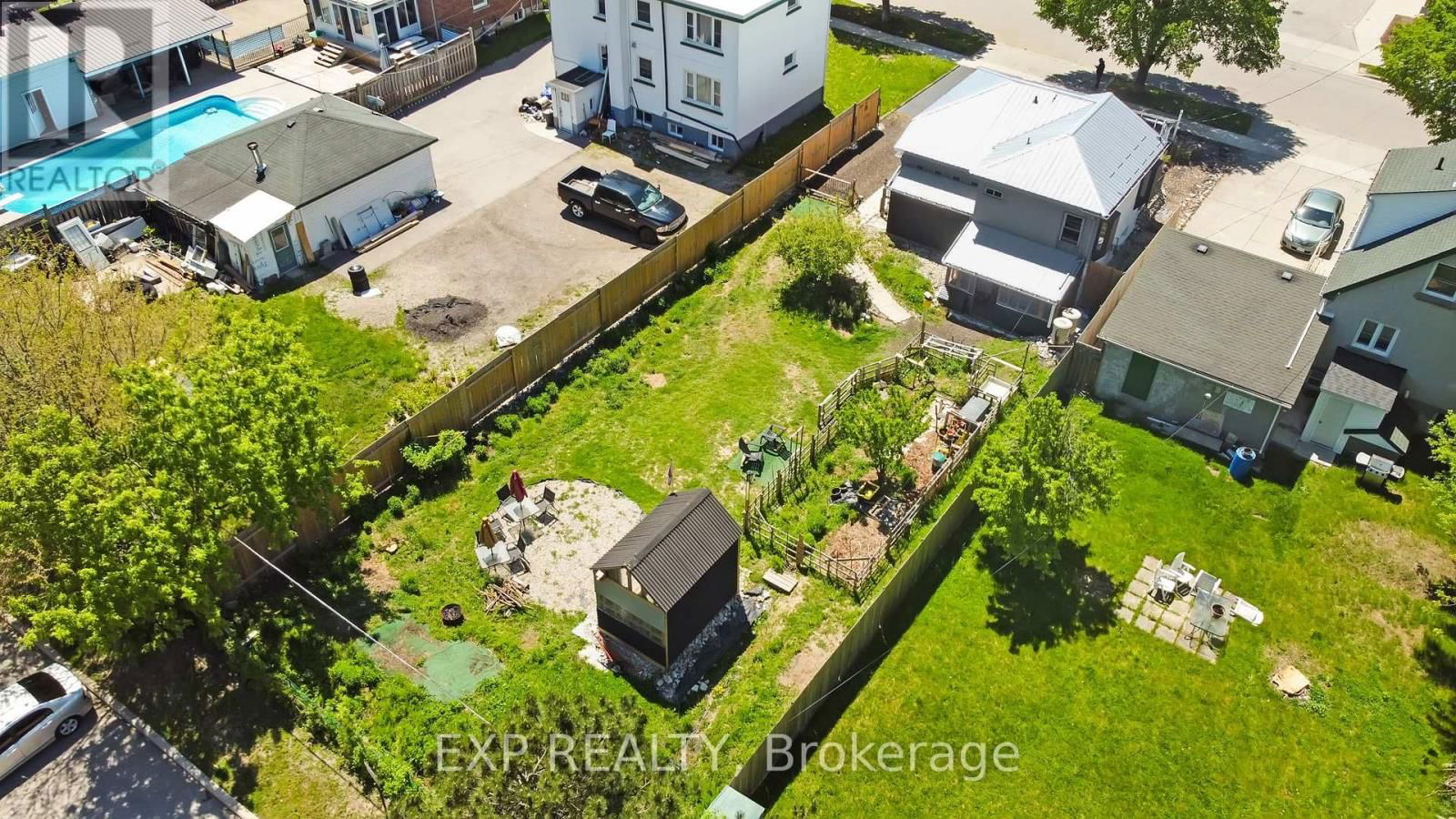 82 KEHL STREET Image 45