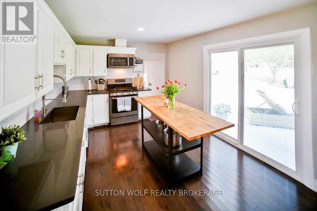 30458 SYLVAN ROAD Image 8
