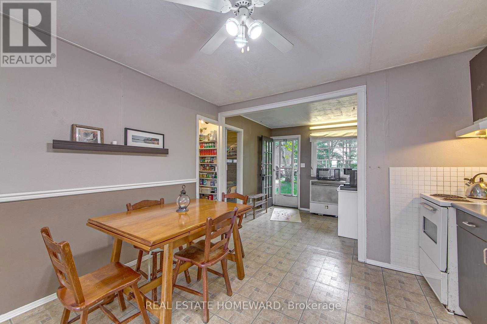 1046 BEA DALE LANE Image 18