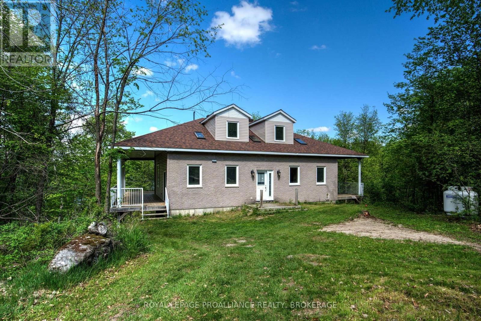 124 GRANITE HILLS Image 1