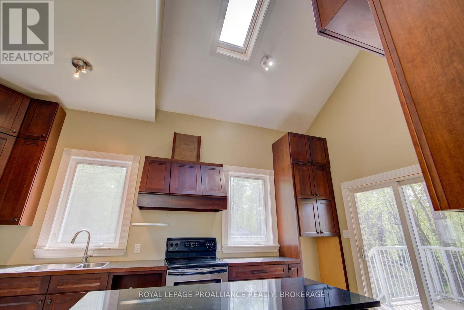 124 GRANITE HILLS Image 19