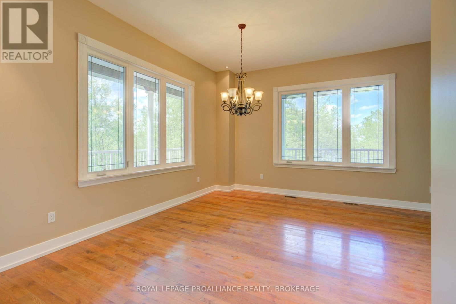 124 GRANITE HILLS Image 25