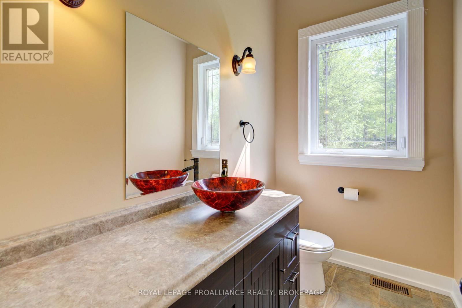 124 GRANITE HILLS Image 27