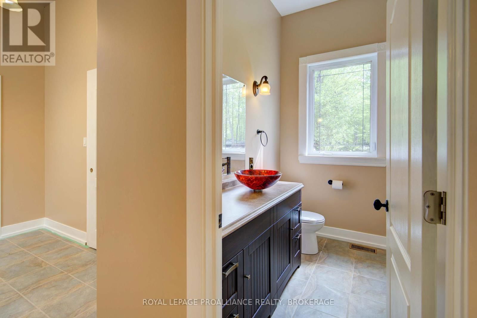 124 GRANITE HILLS Image 28