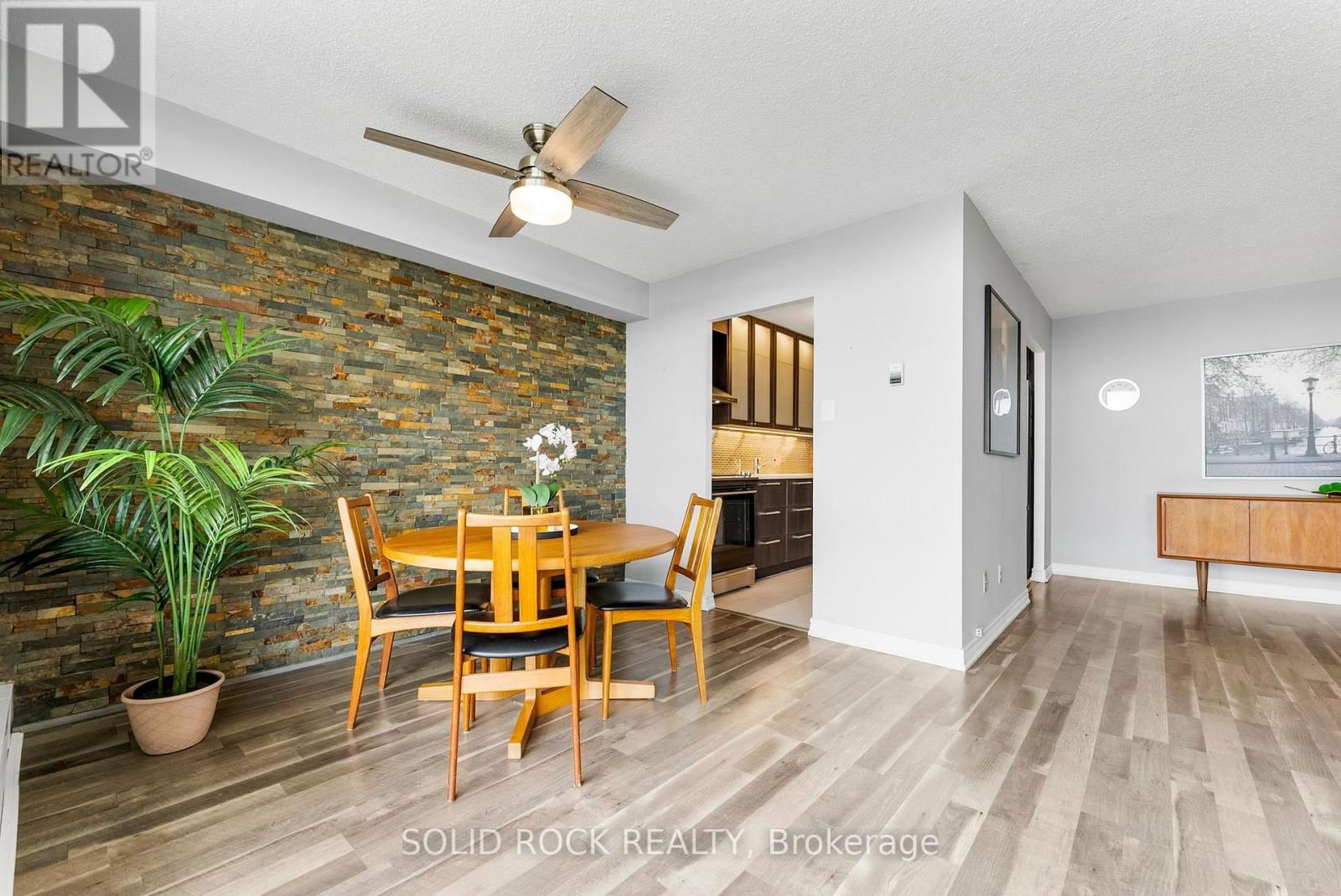 1603 - 665 BATHGATE DRIVE Image 10