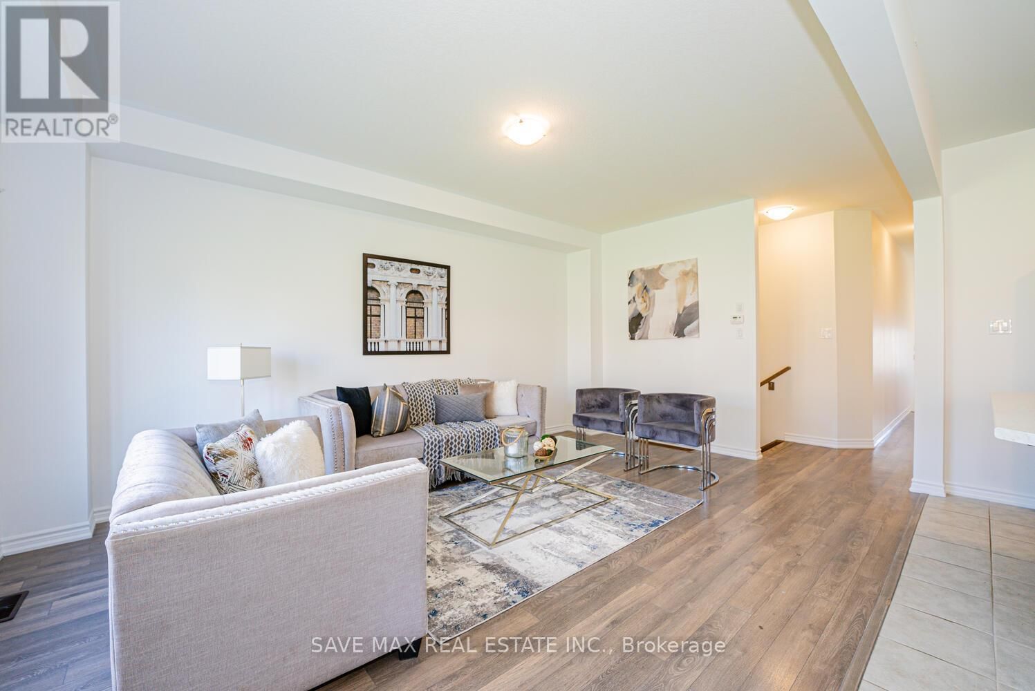 4 TARRISON STREET SOUTH Image 17