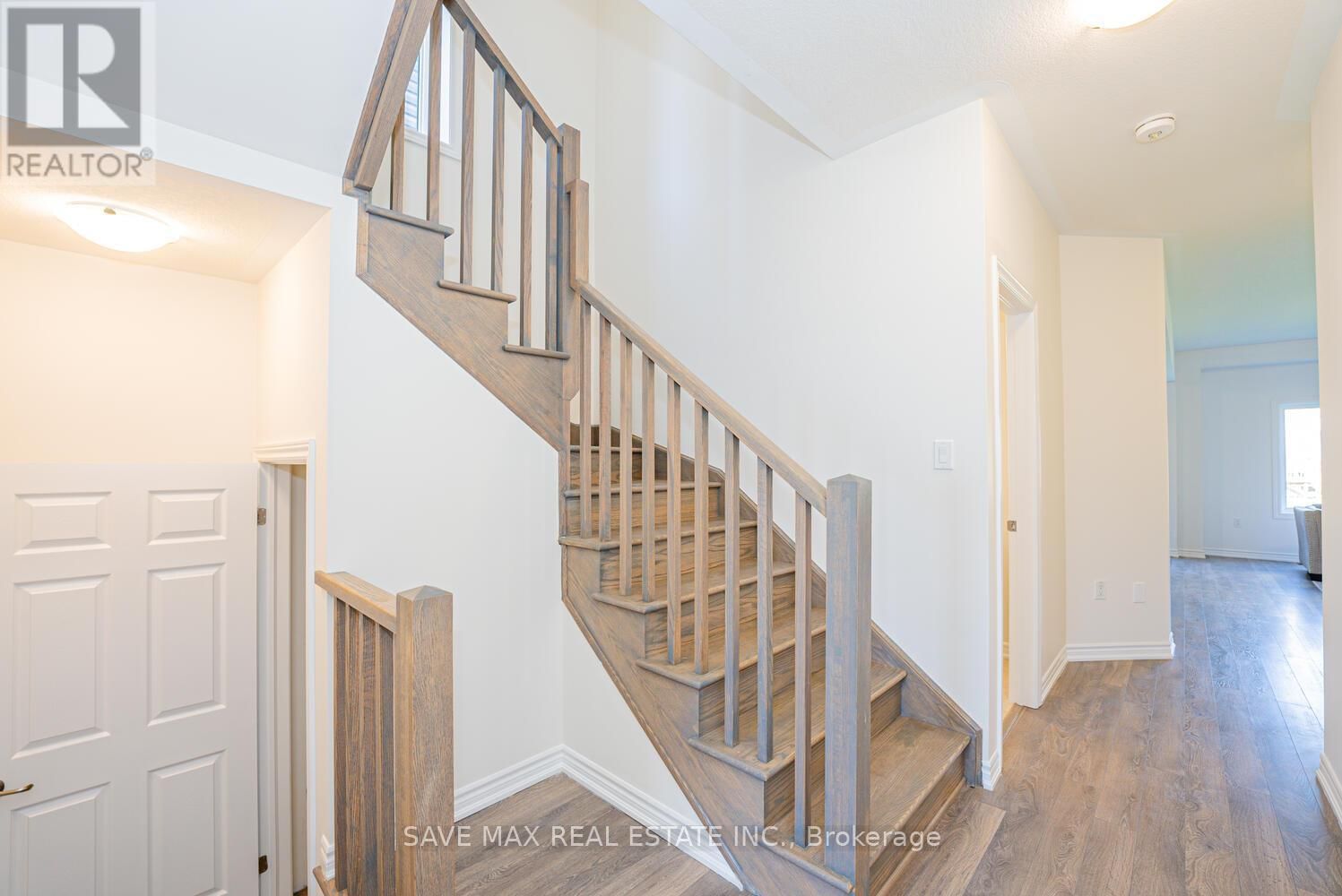 4 TARRISON STREET SOUTH Image 19