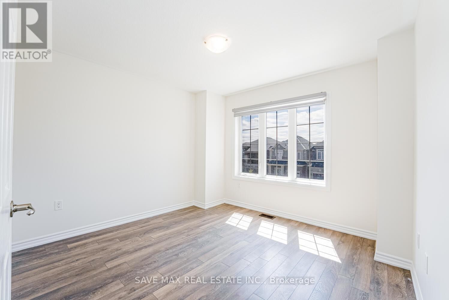 4 TARRISON STREET SOUTH Image 34