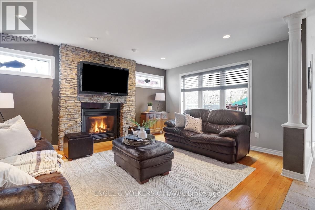 59 FRONTENAC BOULEVARD Image 18