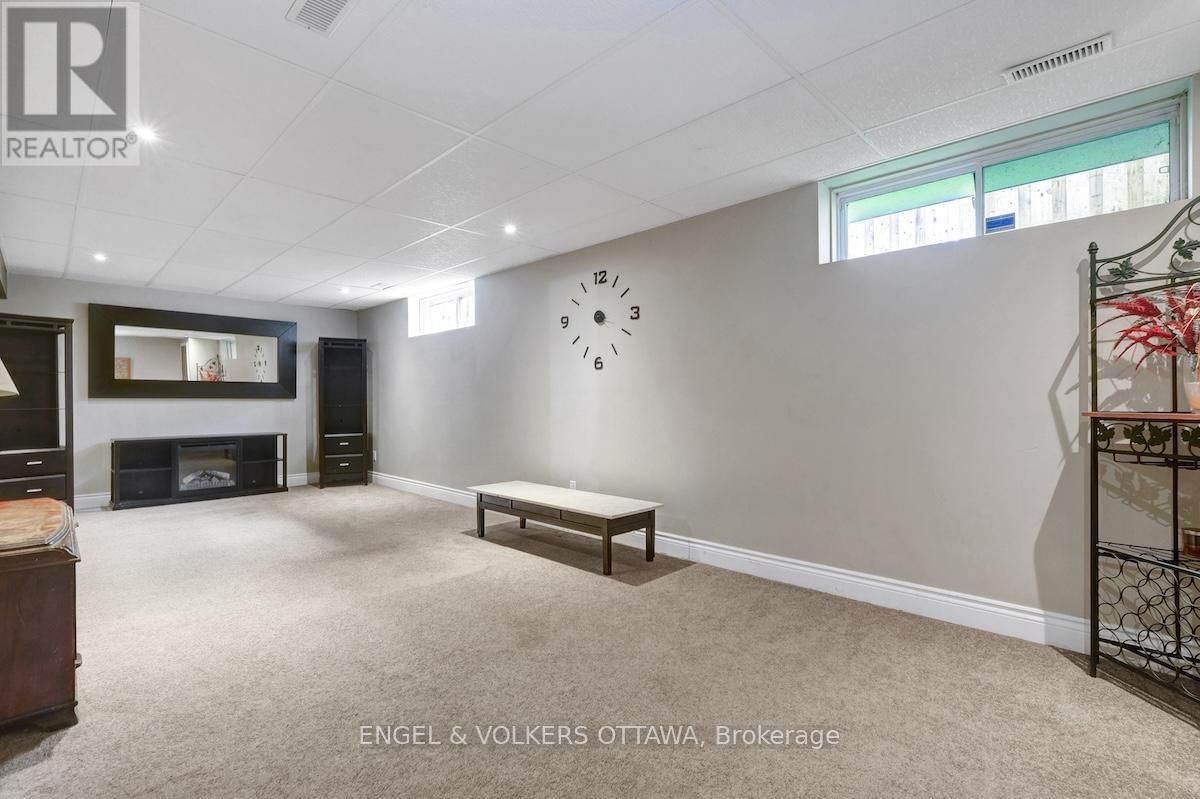 59 FRONTENAC BOULEVARD Image 34