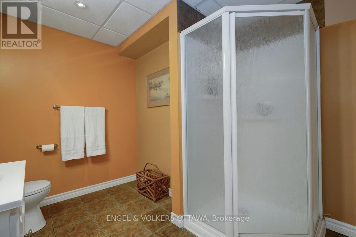59 FRONTENAC BOULEVARD Image 37