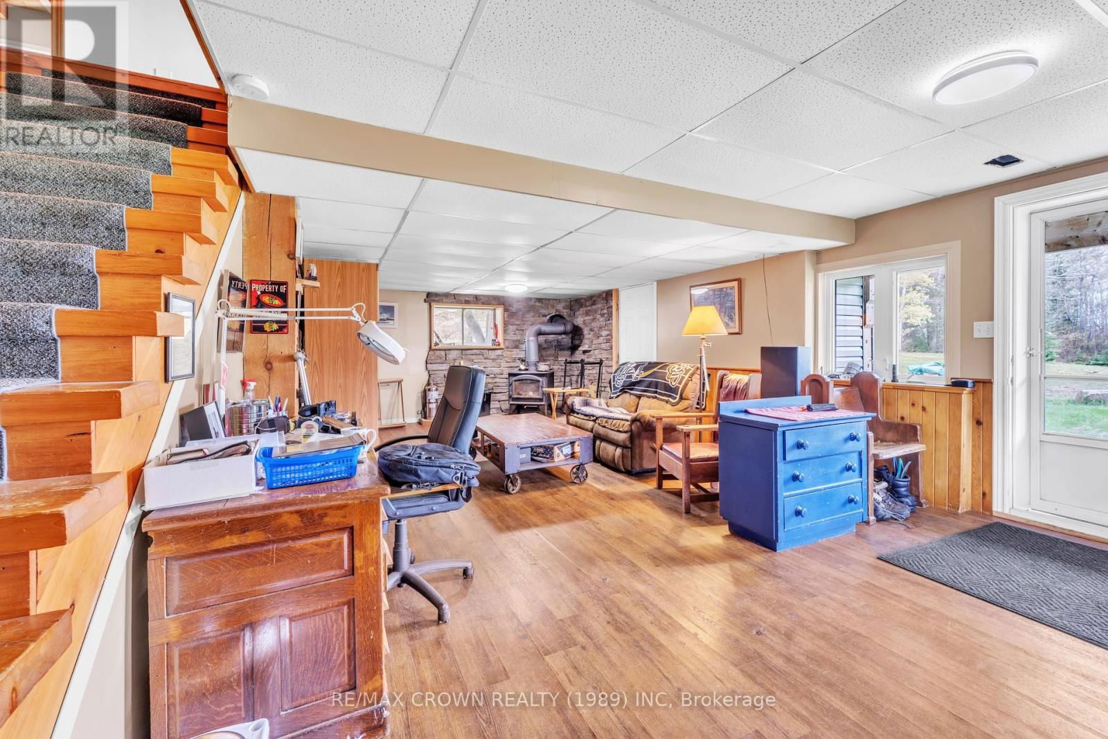 300 WIDDIFIELD STATION ROAD Image 16