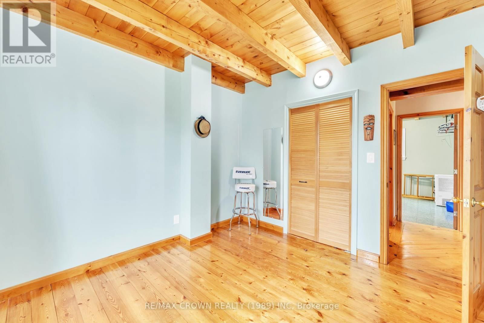 300 WIDDIFIELD STATION ROAD Image 33