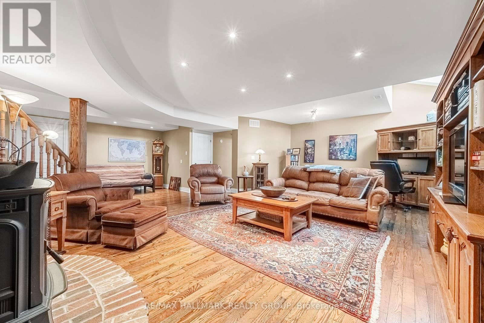 6980 MANSFIELD ROAD Image 36